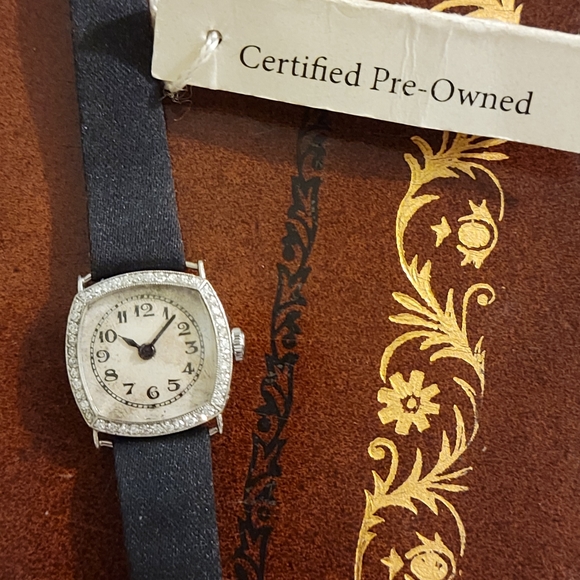 1920's Art Deco Platinum Case/ Diamond Bezel Swiss Made - Picture 4 of 6